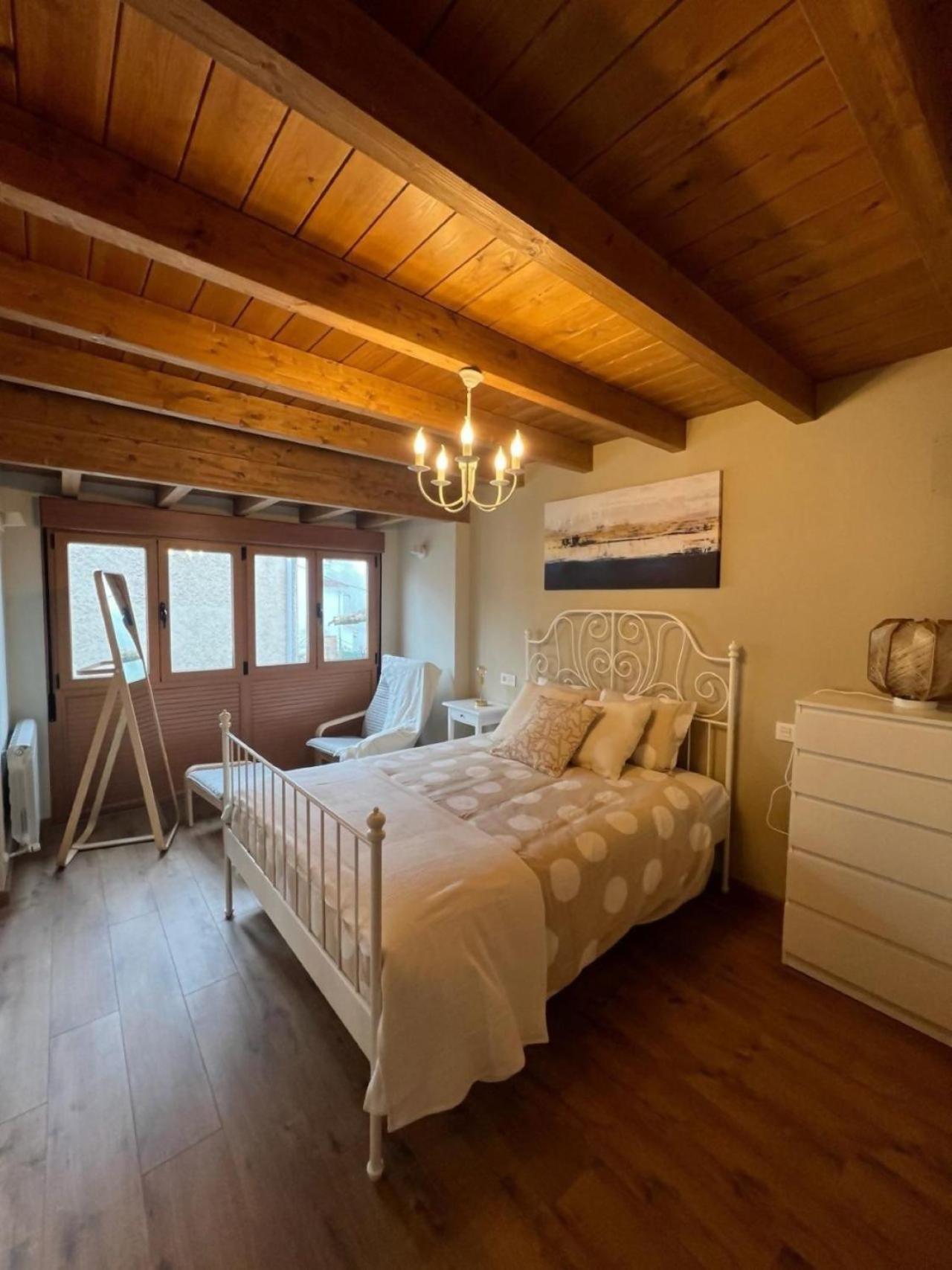 Casa Moises En Bimenes Villa Bagian luar foto