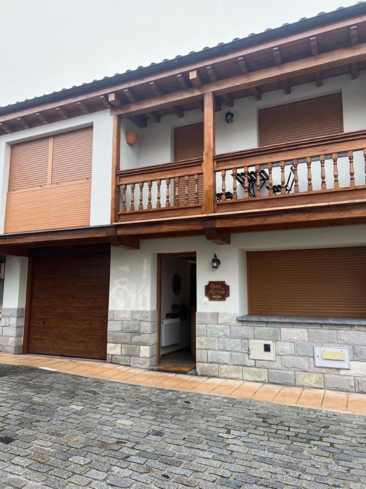 Casa Moises En Bimenes Villa Bagian luar foto